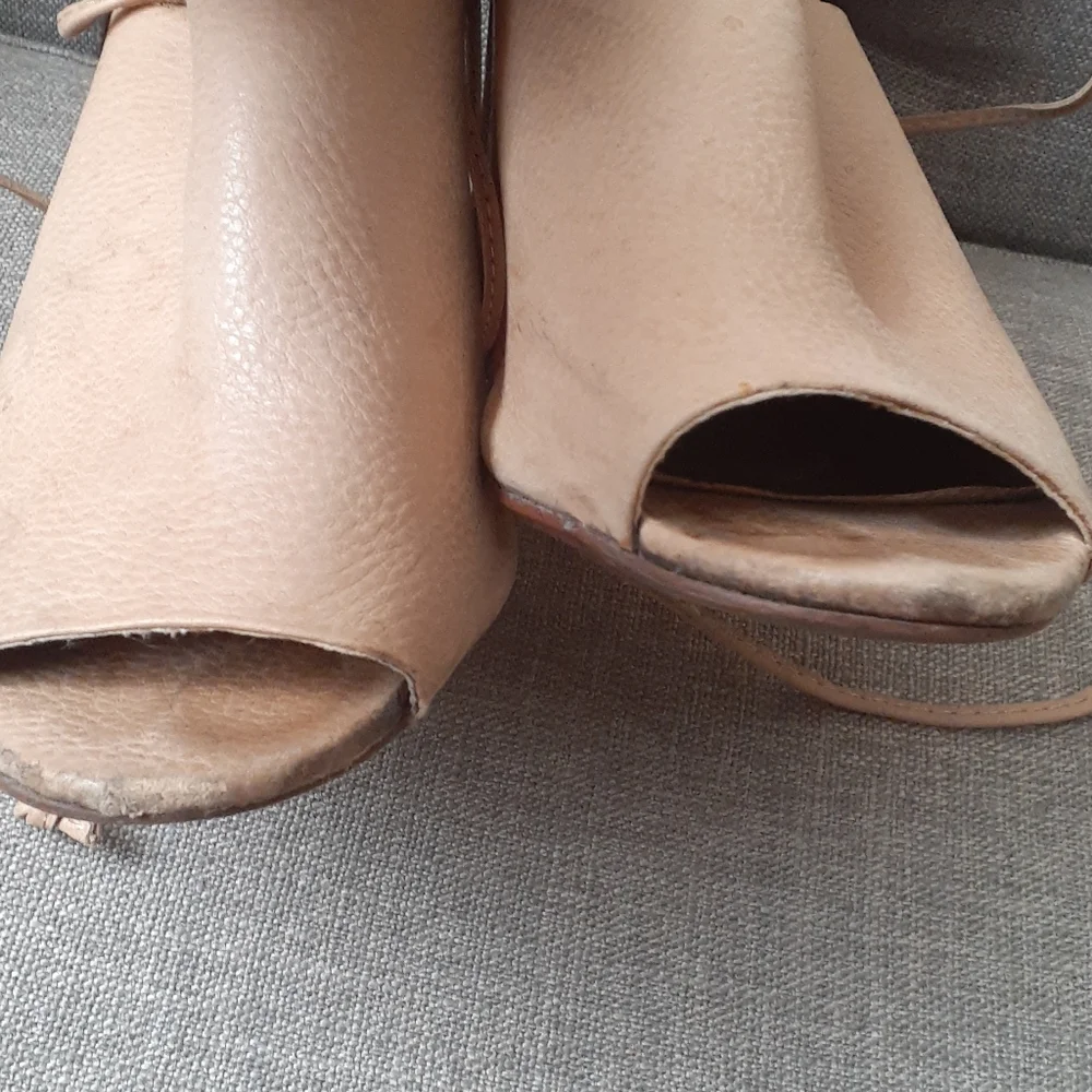 Splendid leather tan open toe heel size 8M
